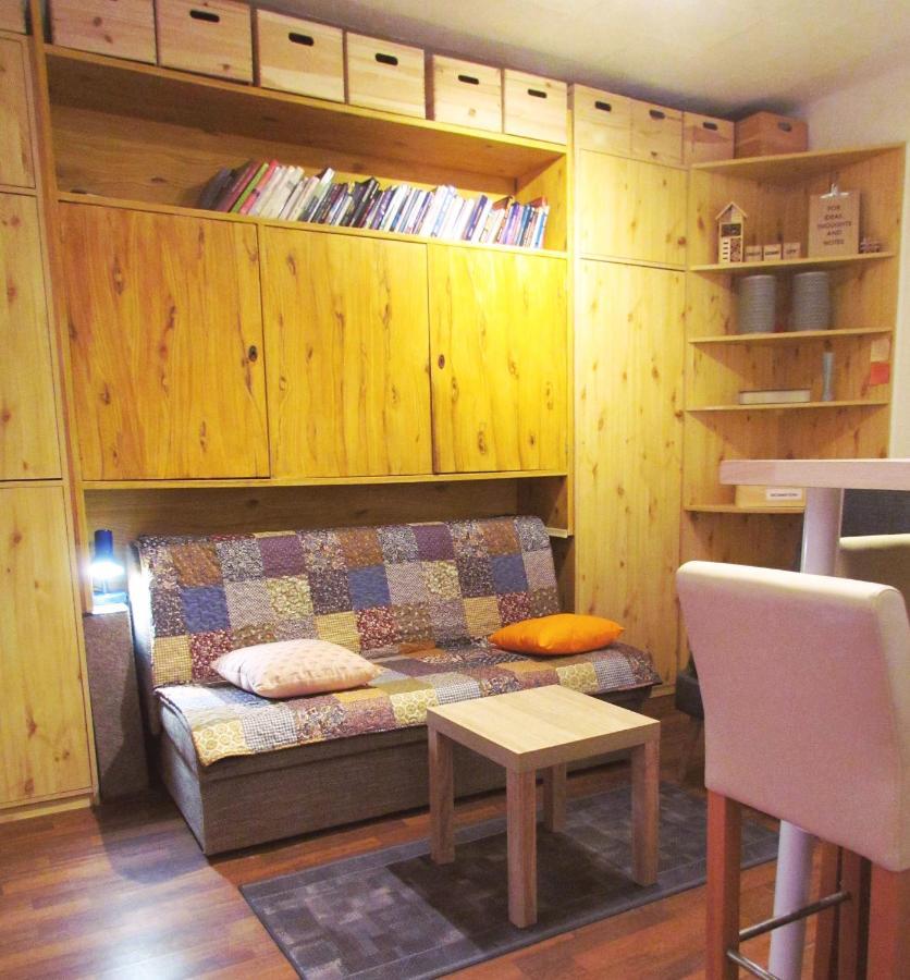 Center Studio Apartment Пула Екстер'єр фото