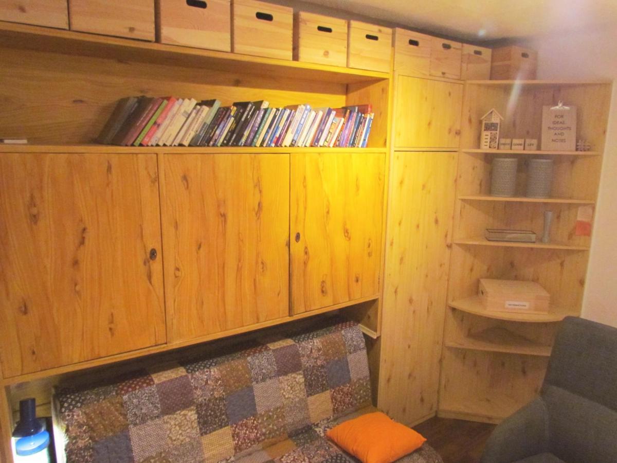 Center Studio Apartment Пула Екстер'єр фото